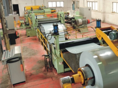 自動(dong)化金屬(shu)分條機(jī) 全面提(ti)升加工(gong)生産效(xiào)益