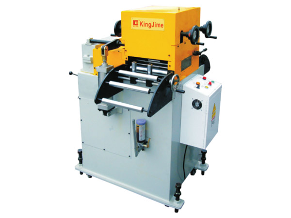 精(jīng)密型矯(jiao)直送料(liào)機